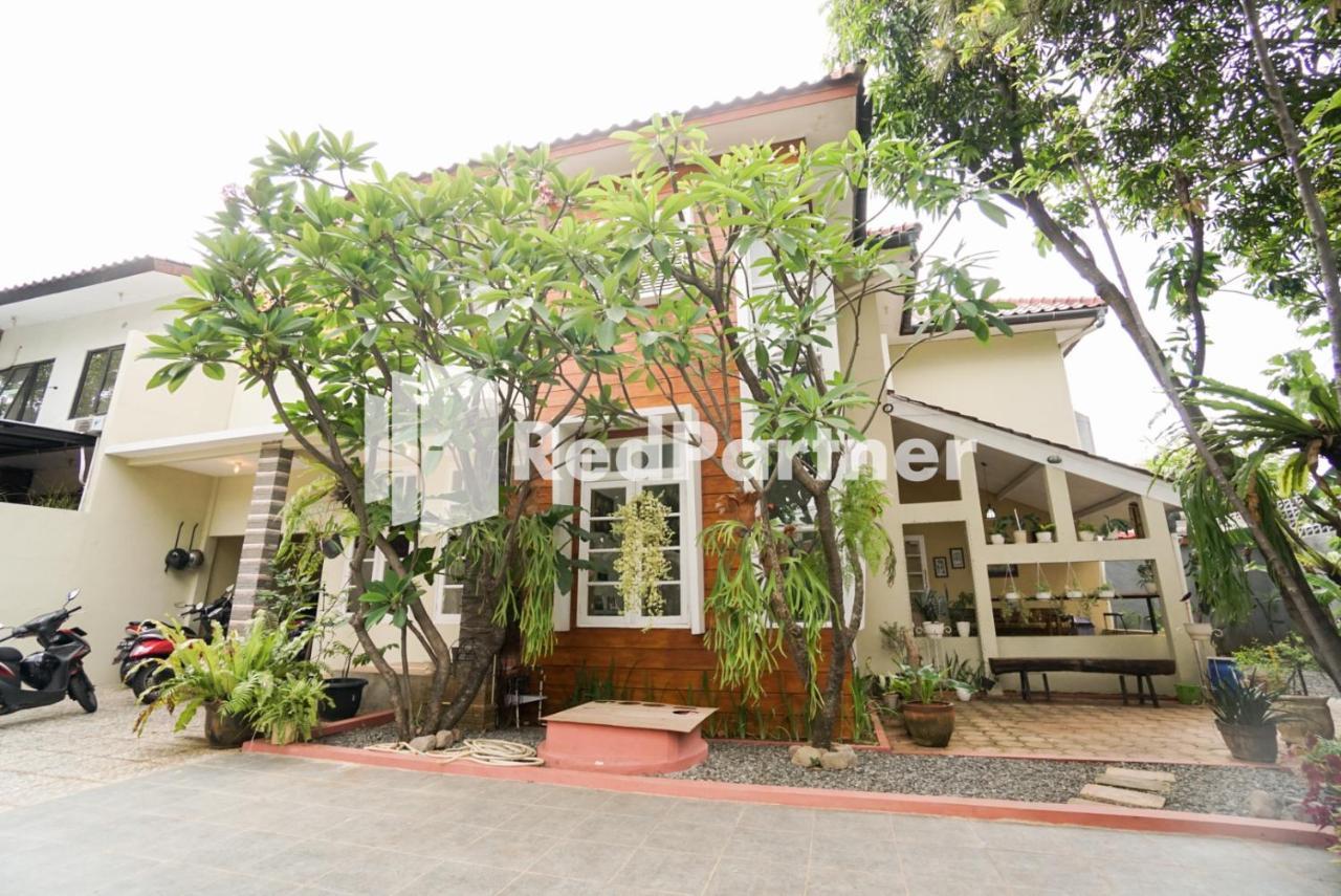 Hotel Fazza Syariah Mitra Reddoorz Jakarta Exterior foto